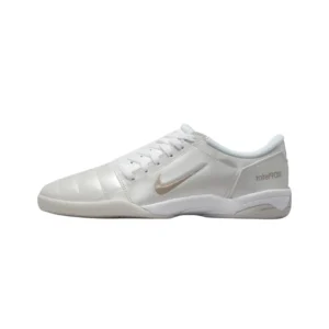 Nike Total 90